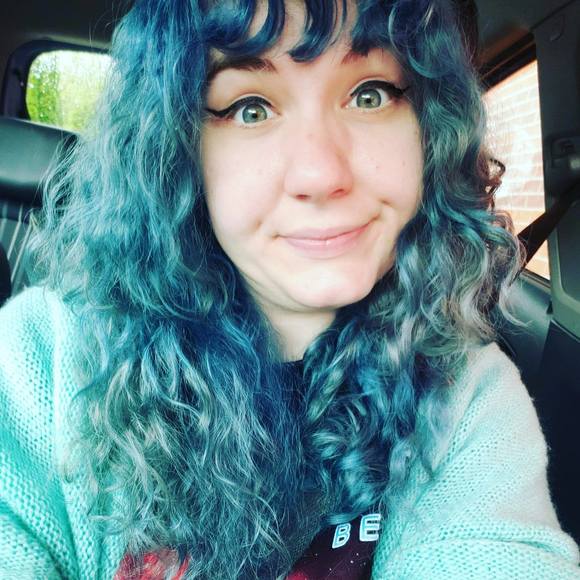 Meet your Posher, Brandy - Picture 1 of 1